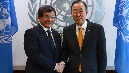 Başbakan Davutoğlu Ürdün'de törenle karşılandı