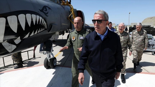 Bakan Akar F-35'lerin konuşlanacağı üssü denetledi