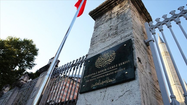 Ayasofya Camii ilk cuma namazını bekliyor... Ayasofya Camii açılıyor...