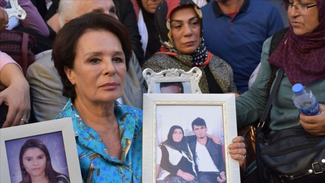 Türkiye Diyarbakır annelerini yalnız bırakmadı