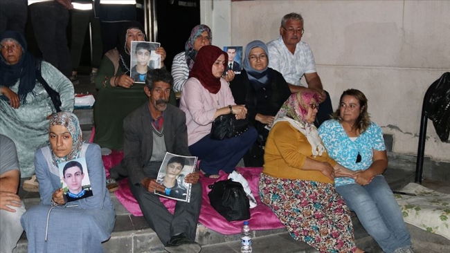 'Yıldız hemşire'den Diyarbakır'daki annelere destek