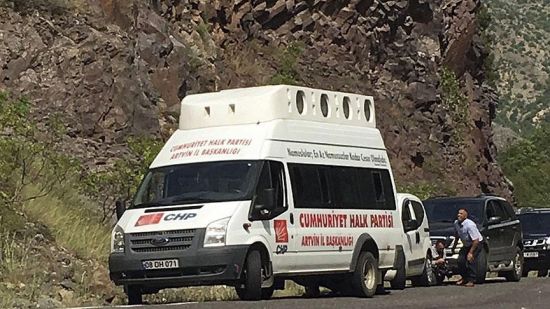 CHP konvoyu yakınında çatışma