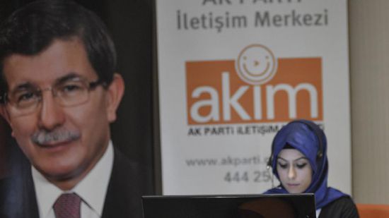 AK Parti'ye "terörle mücadele devam etsin" mesajı