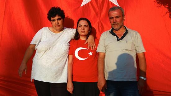 Demokrasi kahramanlarının hikayeleri