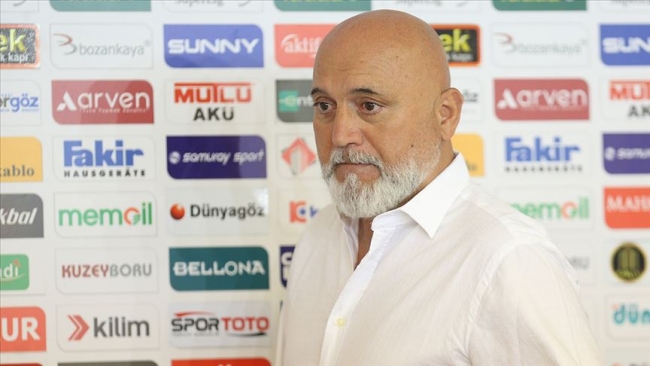 Süper Lig'de 4 takım 5 teknik adam ile yollarını ayırdı