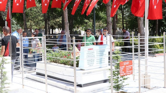 Darbecilere ilk darbeyi Ömer Halisdemir vurdu