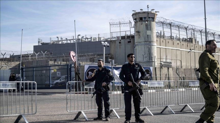 İsrail'in Ofer Hapishanesindeki Filistinli tutuklular, ağır ve insanlık dışı koşullara maruz kalıyor. Fotoğraf: AA