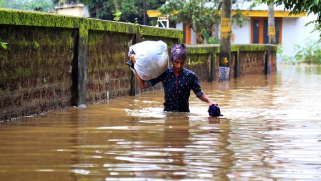 Hindistan'da şiddetli yağışlarda 12 kişi daha hayatını kaybetti