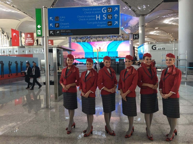 THY'nin yeni üniformaları görücüye çıktı