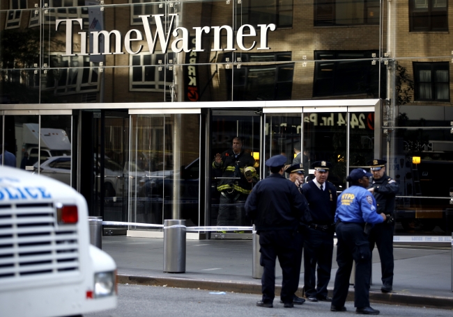 Şüpheli paketler ABD’de paniğe yol açtı