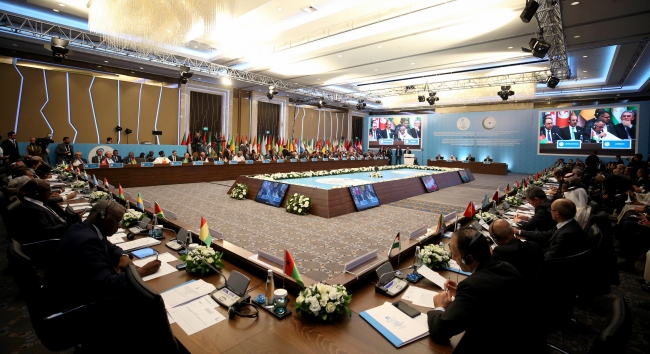 Çavuşoğlu: Şiddet ve teröre karşı tepkimizi göstereceğiz