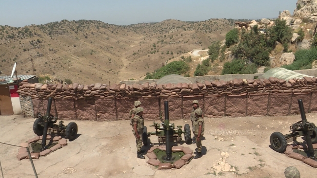 Mehmetçik Gabar’da 24 saat nöbette