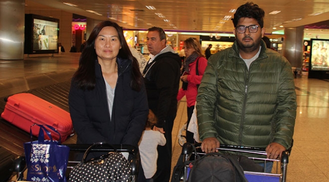 Myanmar'da alıkonulan TRT World ekibi Türkiye'ye geldi