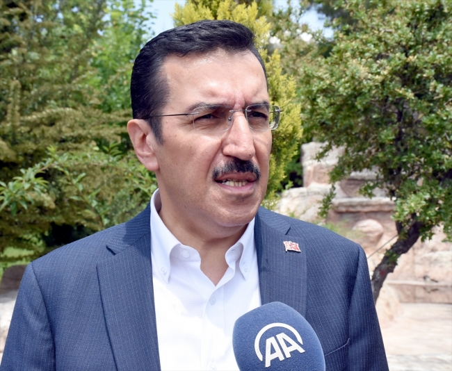 Gümrük ve ticaret merkezleri geliyor