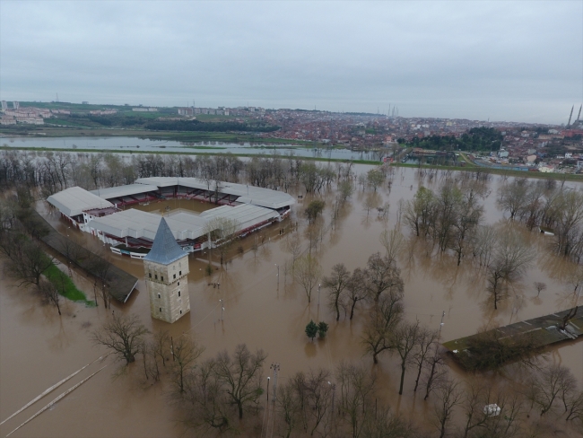 Tunca Nehri’nin taşkın alanı genişledi