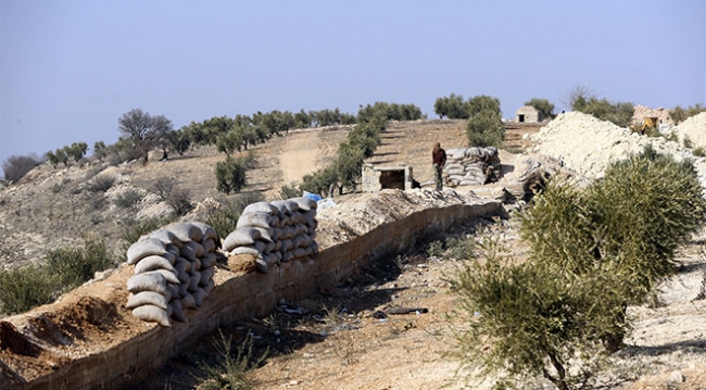 Afrin'de teröristlerin gizlendiği labirent tüneller bulundu