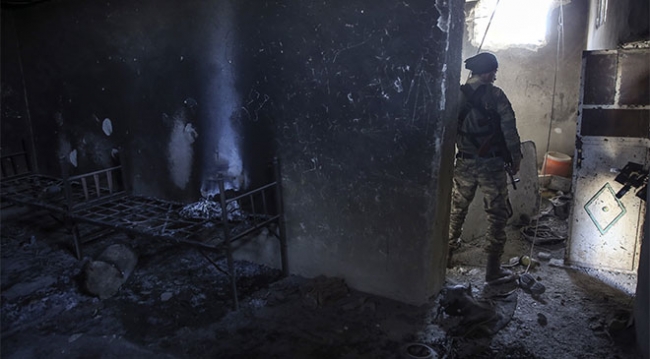 Afrin'de teröristlerin gizlendiği labirent tüneller bulundu