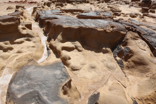 Tunus'ta Ayn Şerşare bölgesi Ay'da yürüme hissi yaşatıyor