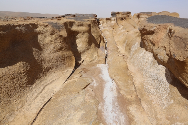 Tunus'ta Ayn Şerşare bölgesi Ay'da yürüme hissi yaşatıyor