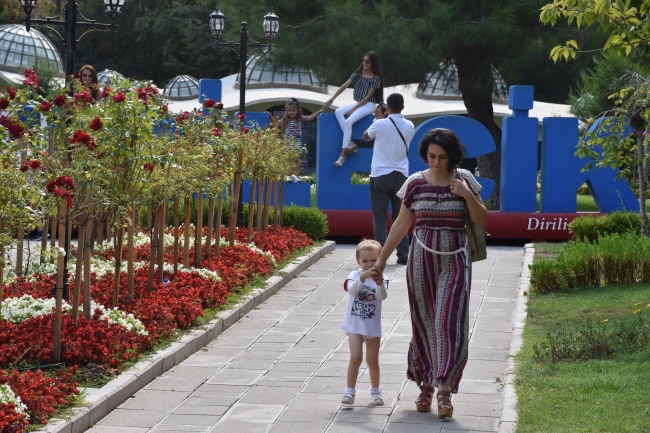 Şeyh Edebali Türbesi'ne ziyaretçi akını