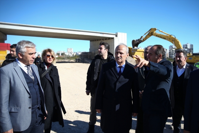 Bakan Turhan: Antalya ile İzmir hızlı trenle bağlanacak