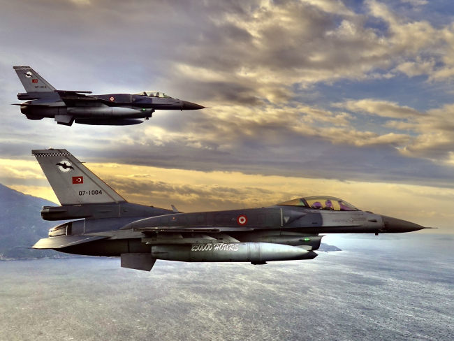Türkiye ile Yunanistan arasındaki önemli meselelerden biri de iki ülkenin savaş uçağı envanteri.