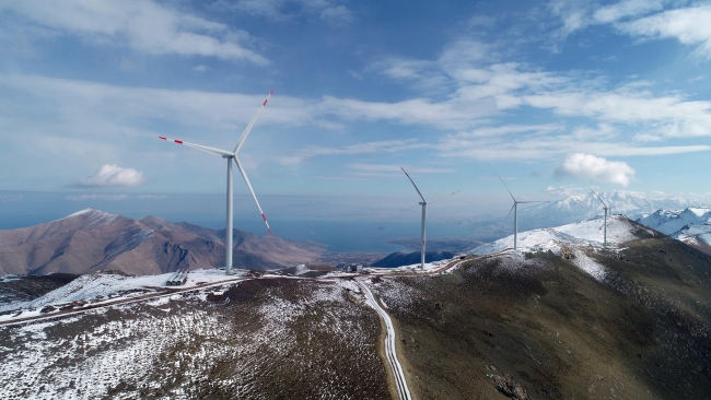 Türkiye'nin en yüksek rakımlı Rüzgar Enerji Santrali Van'da kuruldu