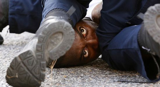 ABD'de polis şiddeti ve ırkçılık karşıtlarına tutuklama