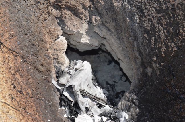 Tuz Gözü havzasında toprak altından çıkan duman şaşırtıyor