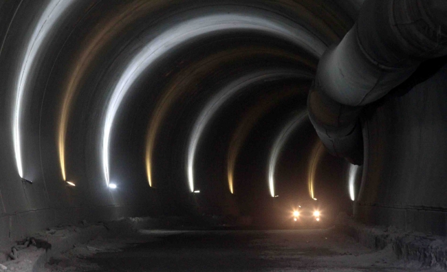 Kop Tüneli'nde ışığa doğru yolculuk sürüyor