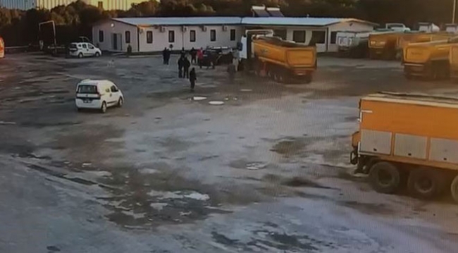 Tartıştığı mesai arkadaşlarının üzerine tır sürdü