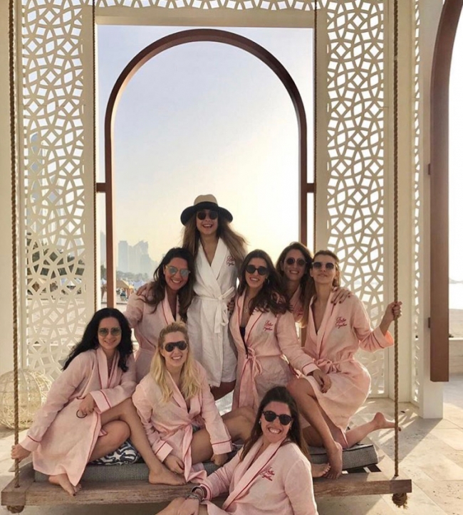 İran'da düşen uçaktaki 11 kişinin hikayesi