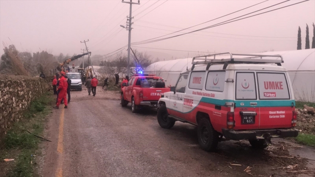 Sele kapılan genç çift hayatını kaybetti