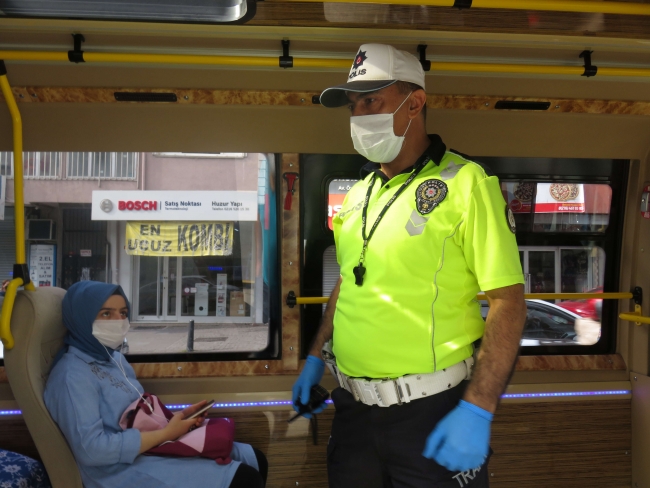 Ümraniye'de toplu taşımada maske denetimi