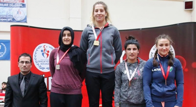 Minderin sultanları büyüledi