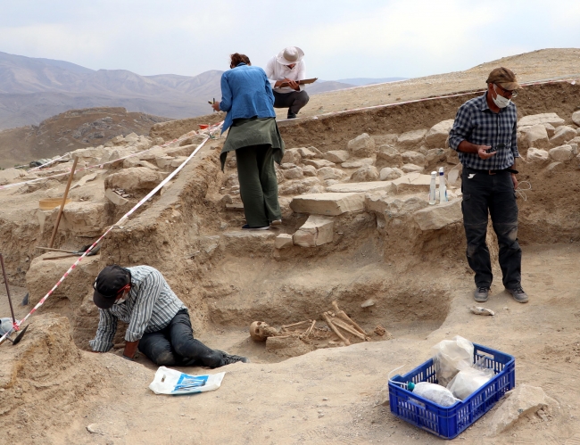 Van'da 2 bin 750 yıllık iskeletlerden çürük dişin çıkmaması bilim insanlarını şaşırttı