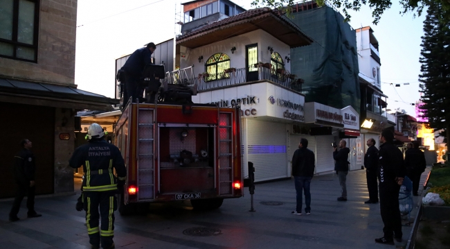 Ustaların "erken" mesaisi karakolda bitti