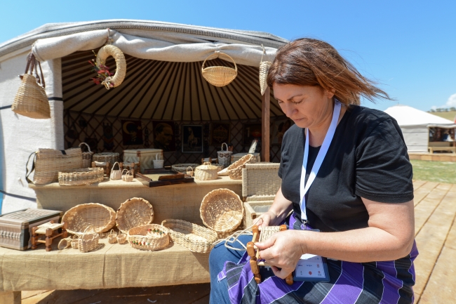 El sanatları ustaları Ahlat'ta buluştu