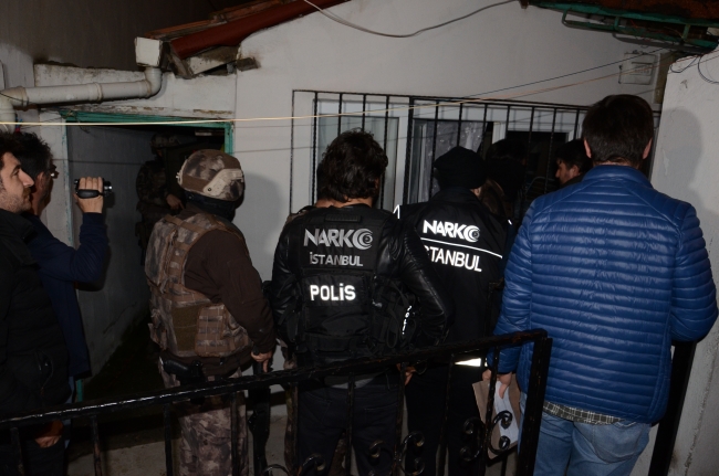 İstanbul'da özel harekat destekli uyuşturucu operasyonu