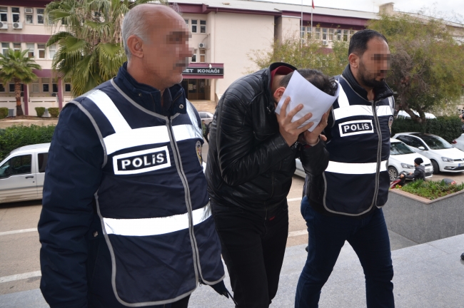 "Canlı yayında" uyuşturucu kullandıkları iddiası: 4 tutuklama