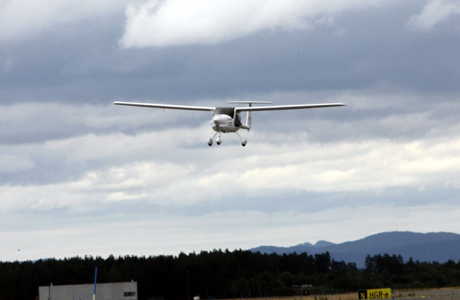 Norveç'in ilk elektrikli uçağı havalandı