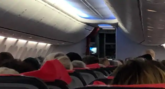 Norveç uçağında bomba alarmı