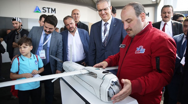 Bakan Varank: Amacımız gençlerin gönlüne teknoloji ateşini düşürmek