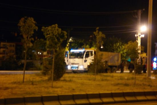 Van'da patlayıcı yüklü kamyon bulundu