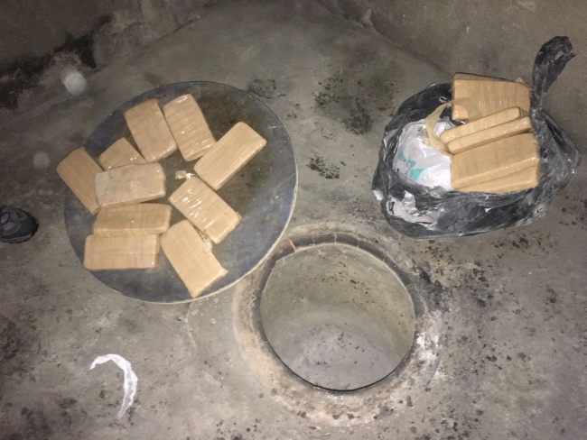 Zehir tacirlerine operasyon: 4 ilde 27 kişi tutuklandı