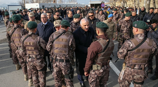 PÖH'ler dualarla Afrin'e uğurlandı