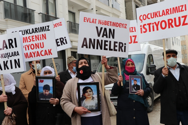 Vanlı aileler eylemlerine 2. haftada da devam ediyor