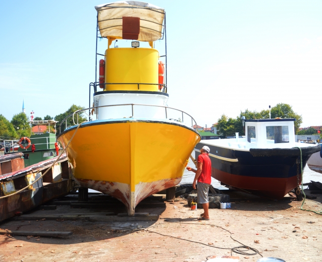 Balıkçılar 'Vira Bismillah' demek için gün sayıyor