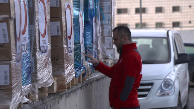 Türk Kızılayı Filistin'de yaraları sarmaya devam ediyor