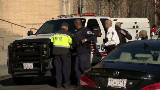 ABD Başkan Yardımcısı Harris'in eşi, katıldığı etkinlikten bomba ihbarıyla çıkarıldı